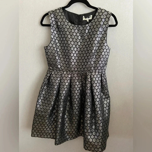 Miu Miu Dresses & Skirts - Miu Miu silver  scallop party sleeveless pleated mini dress Sz S